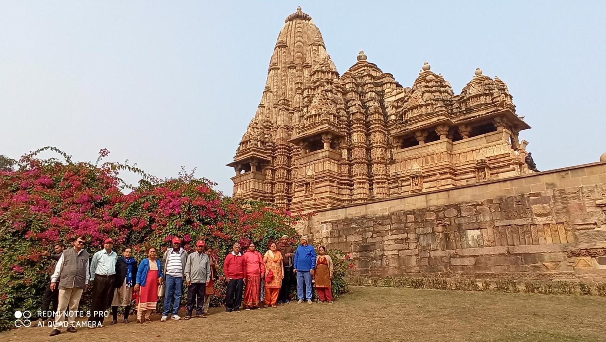 Abhiram Homestay Khajurāho Exterior foto