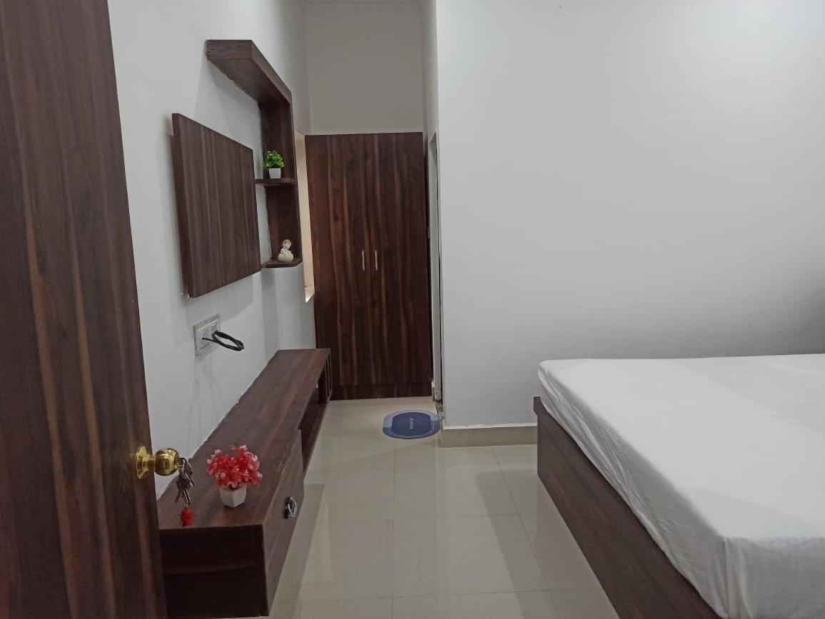 Abhiram Homestay Khajurāho Exterior foto