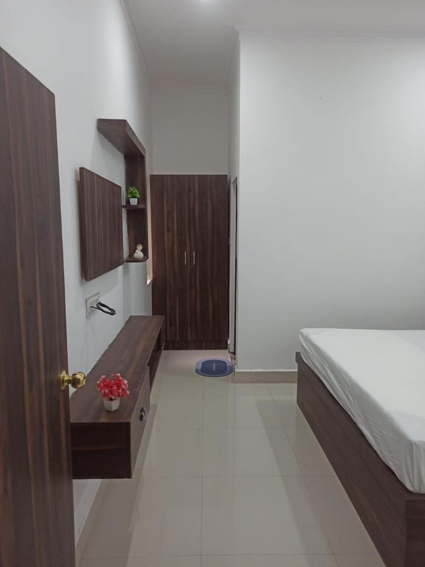 Abhiram Homestay Khajurāho Exterior foto